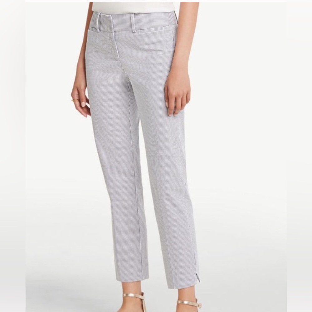Ann Taylor Seersucker Mid Rise Cropped Pants Sz 6